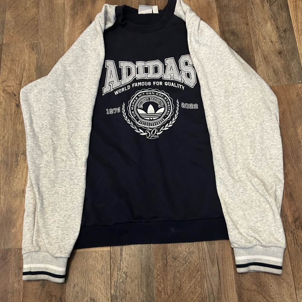 Adidas Men's Black and Gray Sweater